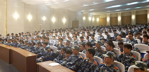 电信系2019级新生参会_副本.jpg