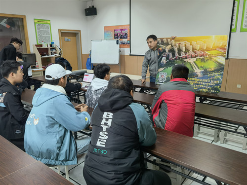 无人机航拍兴趣小组成立大会_副本.jpg