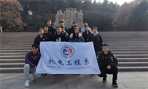 7A4B1F44F988528CD70DE2866205EB80_副本.jpg